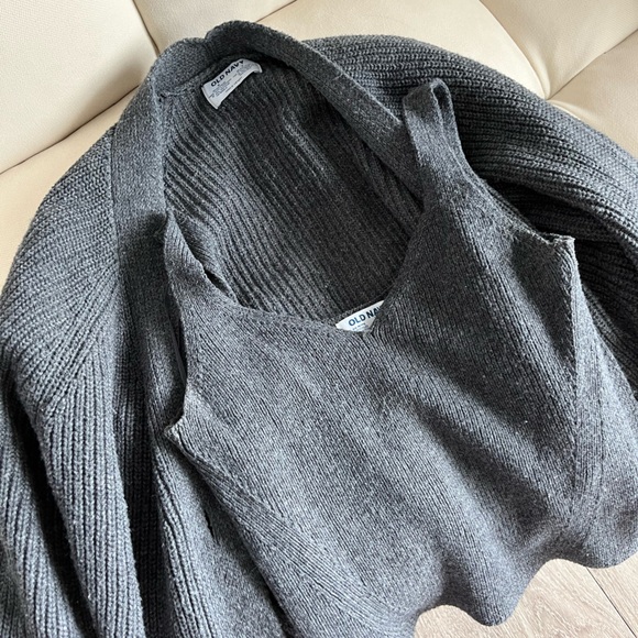 Old Navy Sweaters - Old Navy Grey Knit Cami & Cardigan Set - S